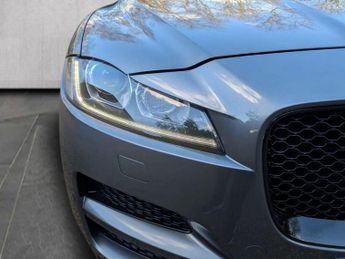 JAGUAR F-PACE 2.0 D180 Portfolio Auto AWD Euro 6 (s/s) 5dr