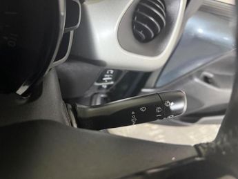 TOYOTA AYGO 1.0 VVT-i x-play Euro 6 3dr