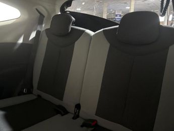 TOYOTA AYGO 1.0 VVT-i x-play Euro 6 3dr