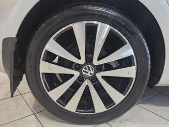 VOLKSWAGEN GOLF 2.0 TDI GTD