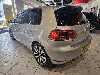 VOLKSWAGEN GOLF 2.0 TDI GTD