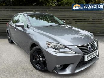 Lexus IS 2.5 300h SE
