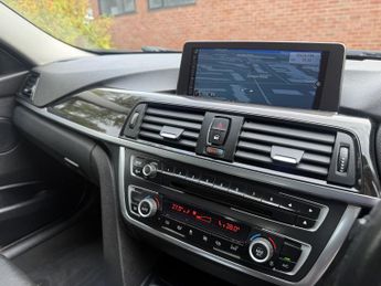 BMW 3 SERIES 2.0 320d Luxury Touring