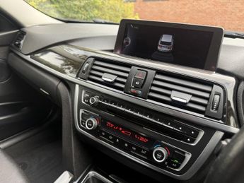 BMW 3 SERIES 2.0 320d Luxury Touring