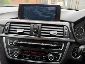 BMW 3 SERIES 2.0 320d Luxury Touring