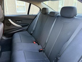 BMW 3 SERIES 2.0 318d SE Saloon