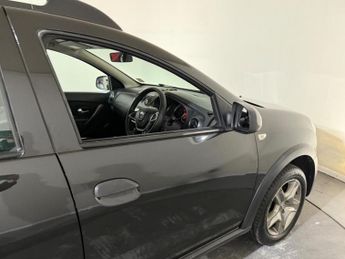DACIA SANDERO STEPWAY 1.5 dCi Laureate Euro 6 (s/s) 5dr