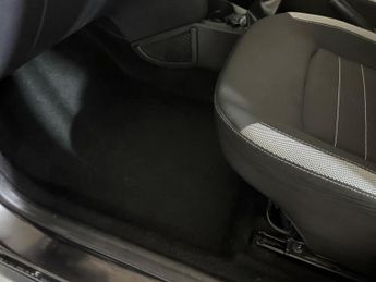 DACIA SANDERO STEPWAY 1.5 dCi Laureate Euro 6 (s/s) 5dr