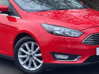 FORD FOCUS 1.6 Titanium Powershift Euro 6 5dr