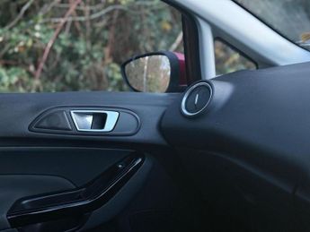FORD FIESTA 1.6 Zetec Powershift Euro 5 5dr