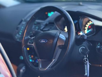 FORD FIESTA 1.6 Zetec Powershift Euro 5 5dr