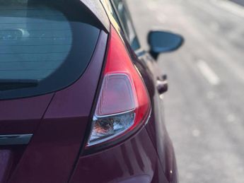 FORD FIESTA 1.6 Zetec Powershift Euro 5 5dr