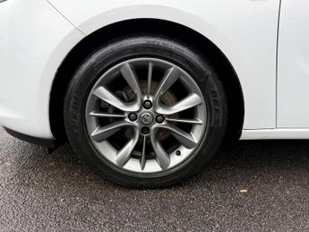 VAUXHALL ADAM 1.4 16v JAM Euro 5 3dr