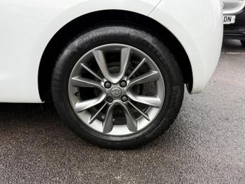 VAUXHALL ADAM 1.4 16v JAM Euro 5 3dr