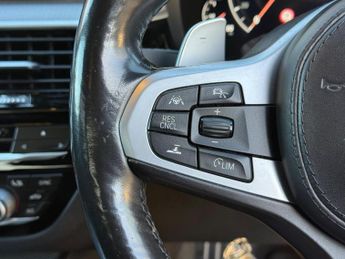 BMW 5 SERIES 2.0 520d M Sport Auto xDrive Euro 6 (s/s) 4dr