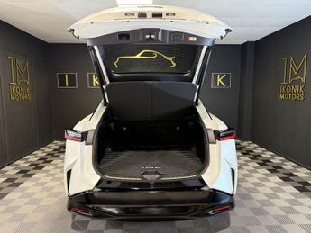 LEXUS RZ 450e 71.4kWh Takumi