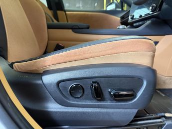 LEXUS RZ 450e 71.4kWh Takumi