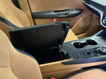 LEXUS RZ 450e 71.4kWh Takumi