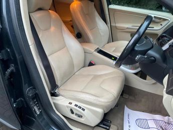 VOLVO XC60 2.4 D5 SE Lux Geartronic AWD Euro 5 5dr