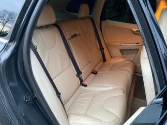 VOLVO XC60 2.4 D5 SE Lux Geartronic AWD Euro 5 5dr