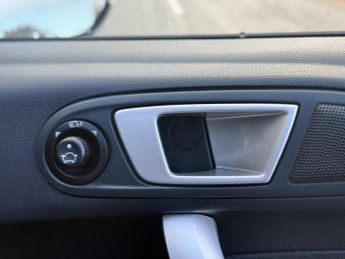 FORD FIESTA 1.4 Zetec 5dr