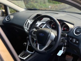 FORD FIESTA 1.4 Zetec 5dr