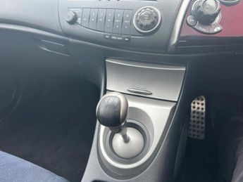 HONDA CIVIC 1.8 i-VTEC ES