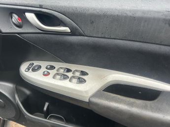 HONDA CIVIC 1.8 i-VTEC ES