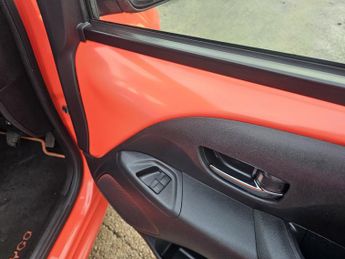 TOYOTA AYGO 1.0 VVT-i x-cite