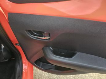 TOYOTA AYGO 1.0 VVT-i x-cite