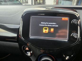 TOYOTA AYGO 1.0 VVT-i x-cite