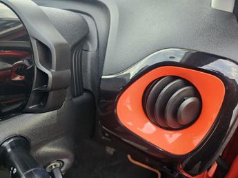 TOYOTA AYGO 1.0 VVT-i x-cite