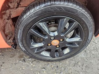 TOYOTA AYGO 1.0 VVT-i x-cite