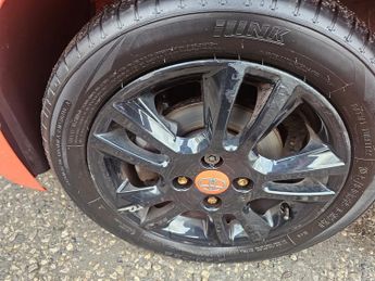 TOYOTA AYGO 1.0 VVT-i x-cite