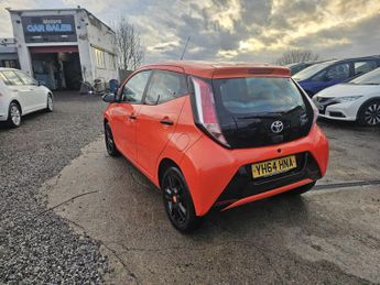 TOYOTA AYGO 1.0 VVT-i x-cite