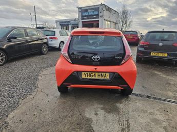 TOYOTA AYGO 1.0 VVT-i x-cite