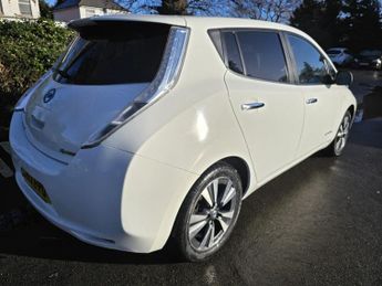 NISSAN LEAF 30kWh Tekna