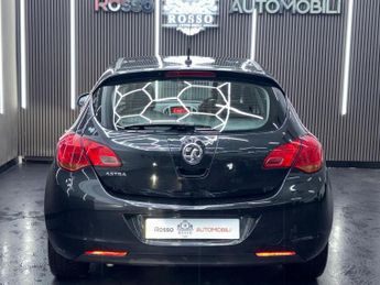 VAUXHALL ASTRA 1.4 16v Excite Euro 5 5dr