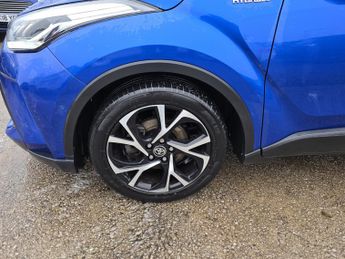 TOYOTA C-HR 1.8 VVT-h Design