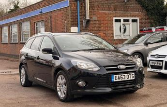 FORD FOCUS 1.6 Titanium Navigator Powershift Euro 5 5dr