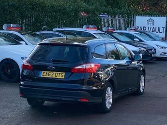 FORD FOCUS 1.6 Titanium Navigator Powershift Euro 5 5dr