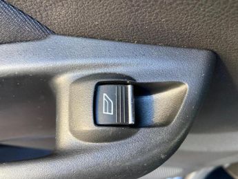 FORD FOCUS 1.6 Titanium Navigator Powershift Euro 5 5dr