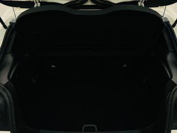 MERCEDES-BENZ A CLASS 2.1 A200d AMG Line (Premium) 7G-DCT Euro 6 (s/s) 5dr