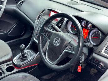 VAUXHALL ASTRA 1.7 CDTi ecoFLEX SE Sports Tourer Euro 5 5dr