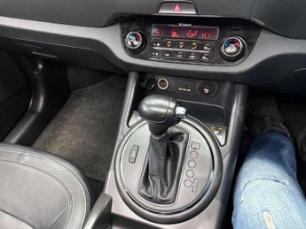 KIA SPORTAGE 2.0 CRDi KX-3 Auto AWD Euro 5 5dr