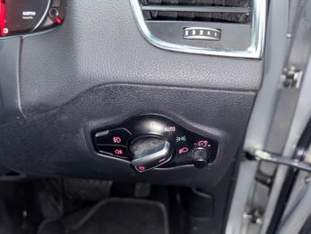 AUDI Q5 2.0 TDI S line S Tronic quattro Euro 5 (s/s) 5dr