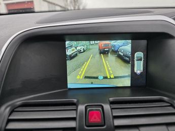 VOLVO XC60 2.4 R-Design Nav D4 AWD