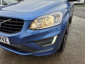 VOLVO XC60 2.4 R-Design Nav D4 AWD