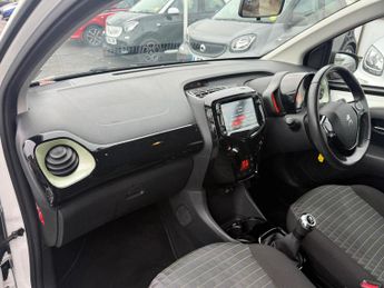 PEUGEOT 108 1.0 Collection Euro 6 (s/s) 5dr