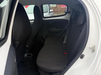 PEUGEOT 108 1.0 Collection Euro 6 (s/s) 5dr